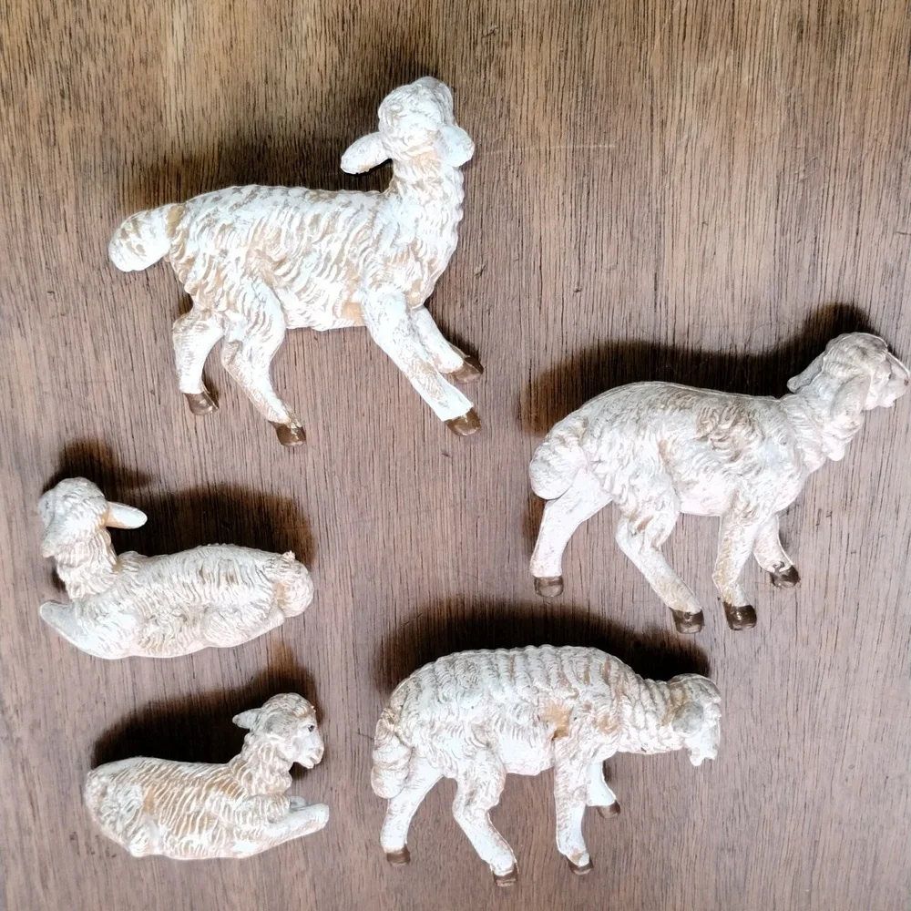 Fontanini Nativity White Sheep - Picture 2 of 6